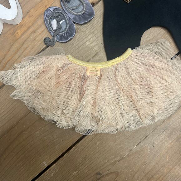 American Girl Doll Isabelle Performance Outfit Retired Girl of the Year 2014 - Picture 2 of 13